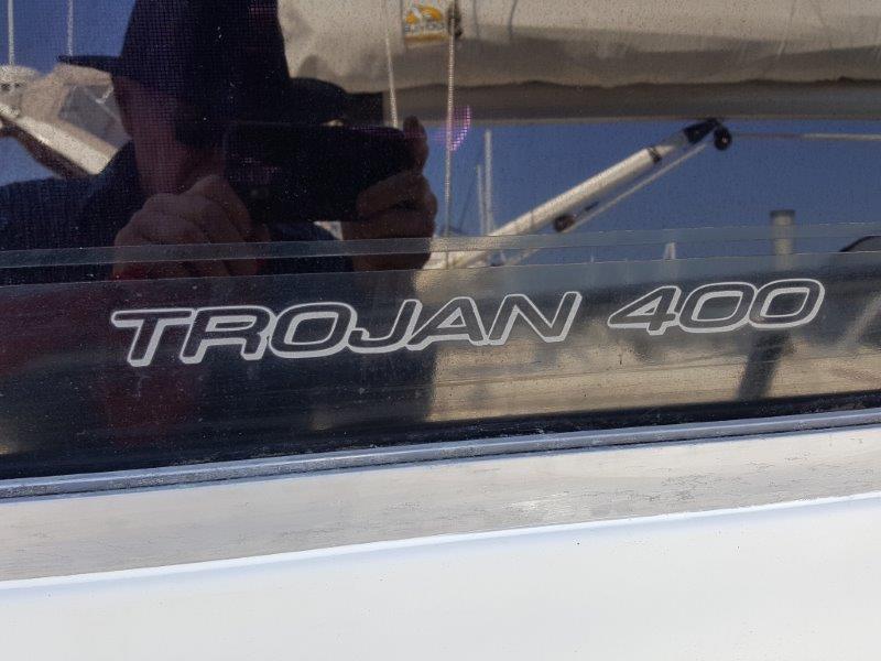 trojan 400 decal sm.jpg