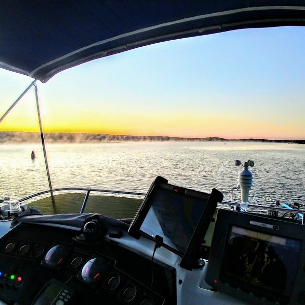 Early morning CT River departure