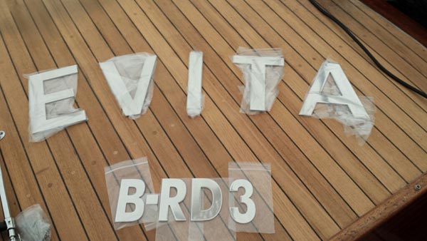 Evita_Lettering.jpg