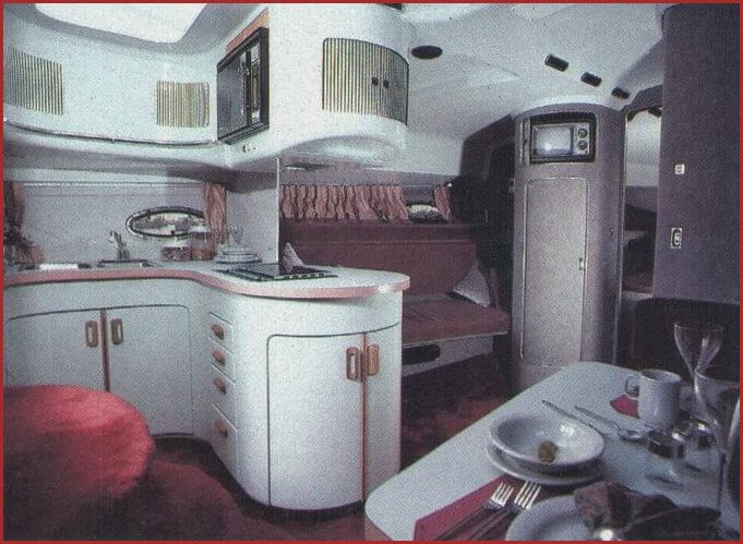 1983 11 Meter galley - trojan International