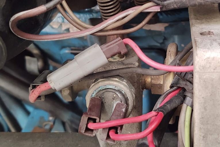 oil sender and switch.JPG